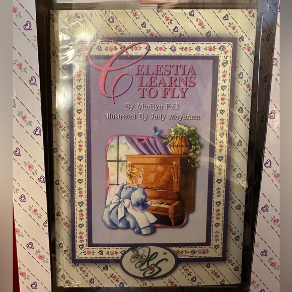 Heart strings Galleries Sweet Dreams Angel Doll by Artist Cindy McClure NIB Book - Picture 4 of 11